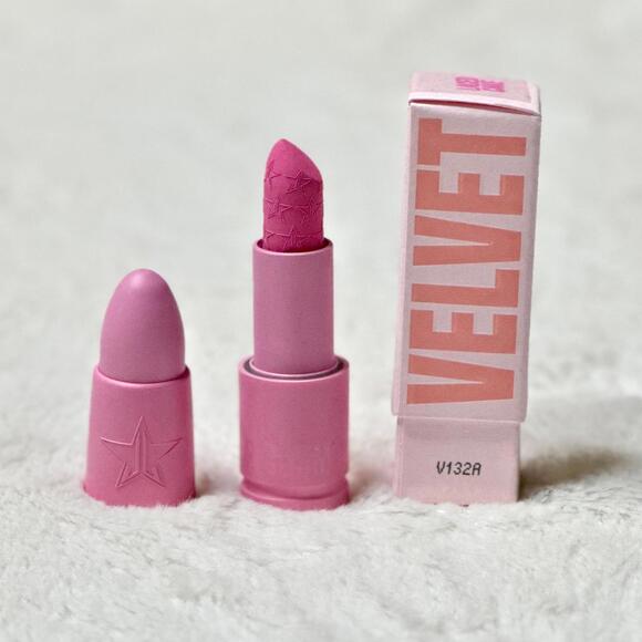 NIB Jeffree Star Velvet Trap Matte Lipstick Laced Cake Full Size 4g - Picture 8 of 8